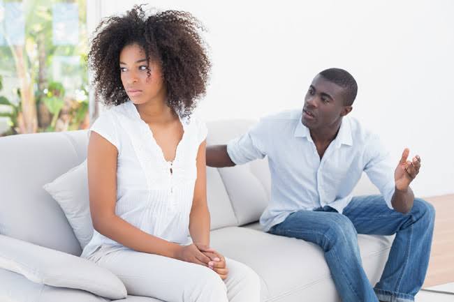 5 Absurd Things Husbands Do To Destroy Marriage